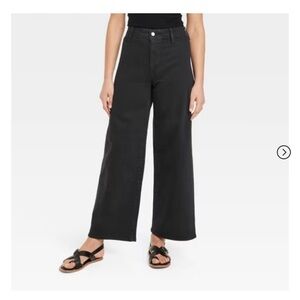 Universal Thread wide leg ankle jeans; NWT, size 6